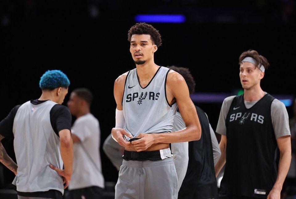 B体育官方入口-NBA现役球员榜前十！本赛季仅出战16场球员占据前十 哈登落榜