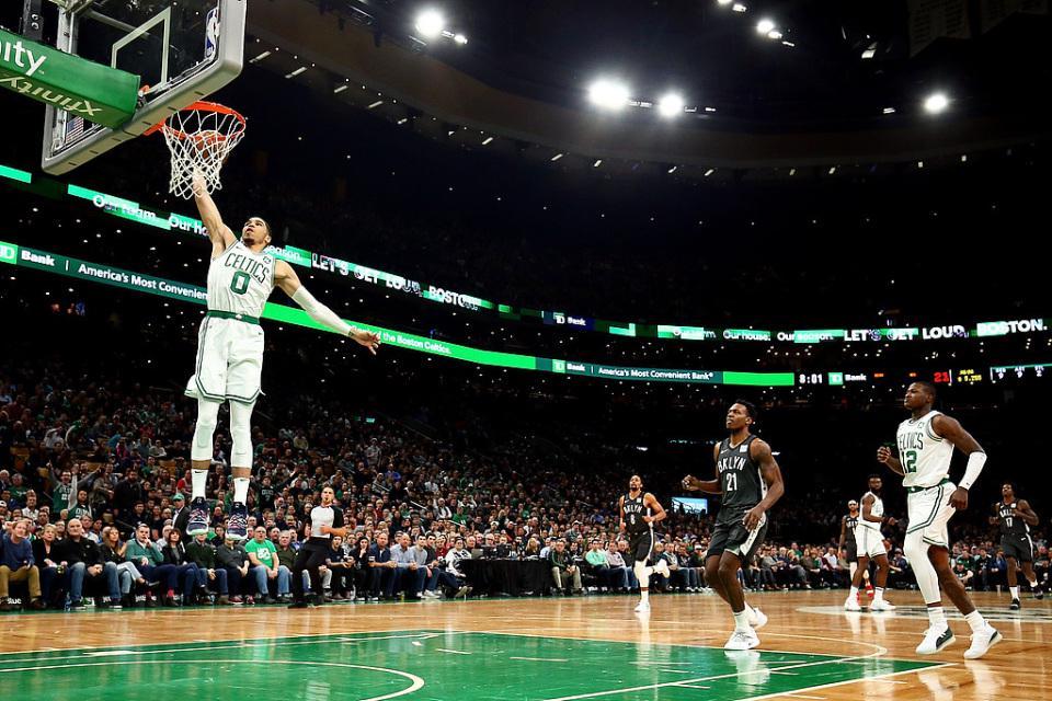 B体育官方入口-NBA现役球员榜前十！本赛季仅出战16场球员占据前十 哈登落榜