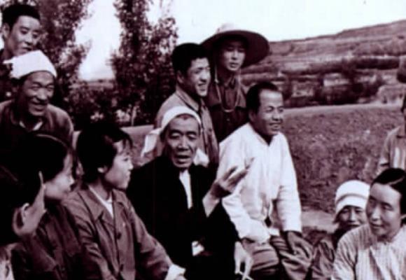 B体育官方网站-1986年陈永贵病逝，追悼会规格成难题，邓小平只说了一句话，全场安静