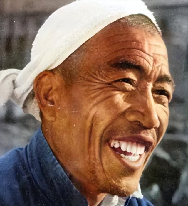 B体育官方网站-1986年陈永贵病逝，追悼会规格成难题，邓小平只说了一句话，全场安静